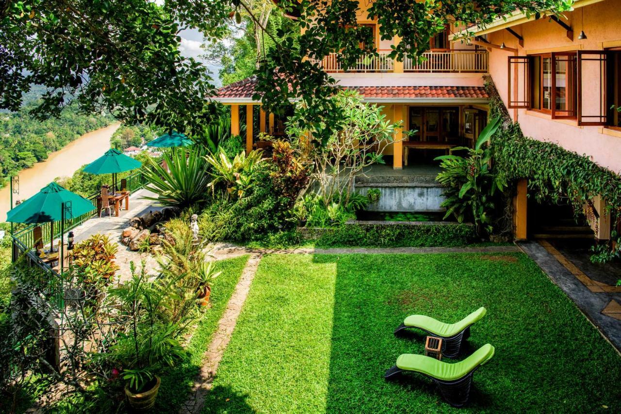 Villa Rosa แคนดี้ ภายนอก รูปภาพ