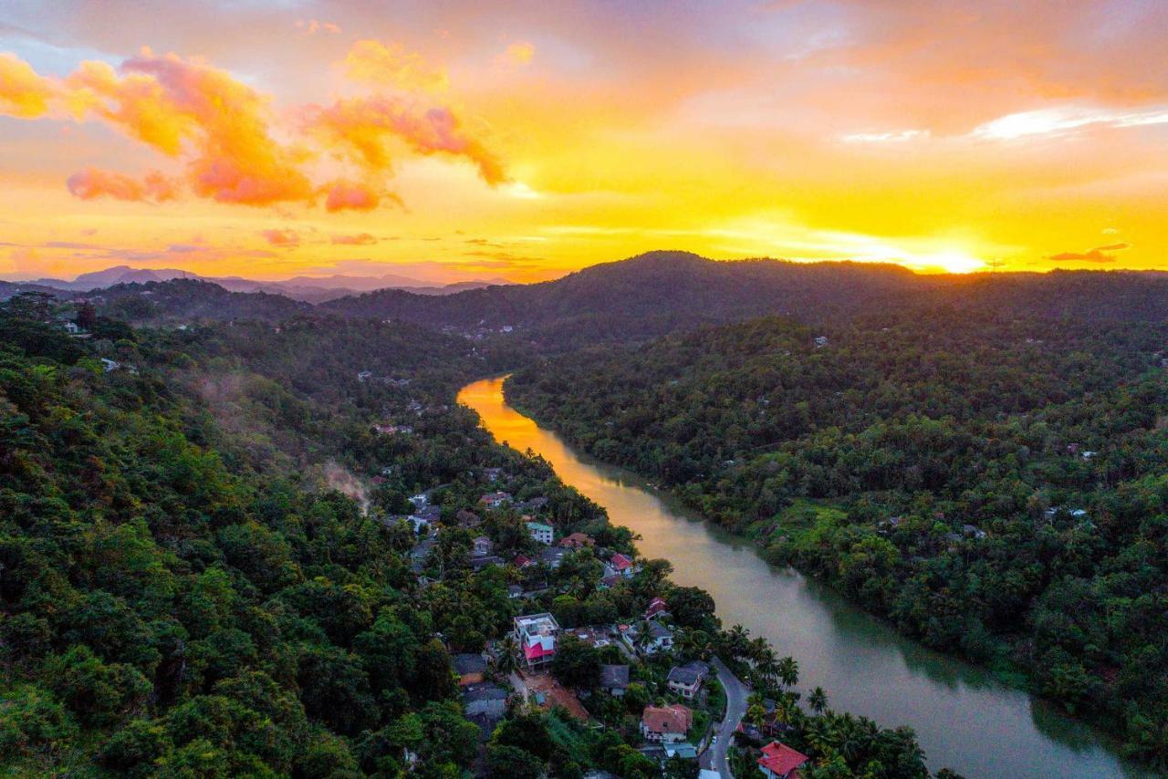 Villa Rosa แคนดี้ ภายนอก รูปภาพ